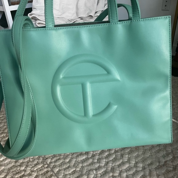 Telfar Medium Bag in mint with original dust bag - Picture 2 of 5
